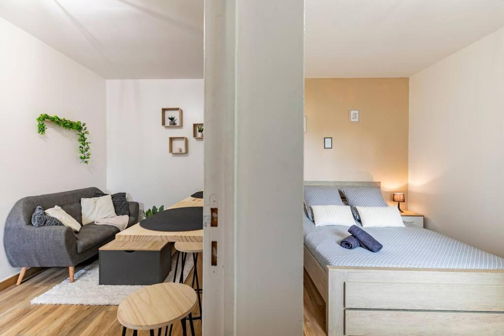 Le Nid - Lormont : Votre Escapade Apartman Kültér fotó